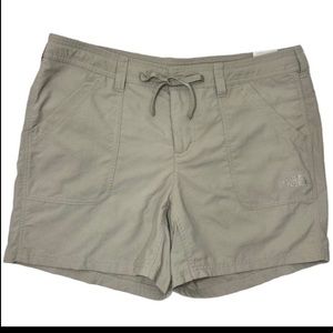 The North Face Horizon Becca khaki hiking shorts